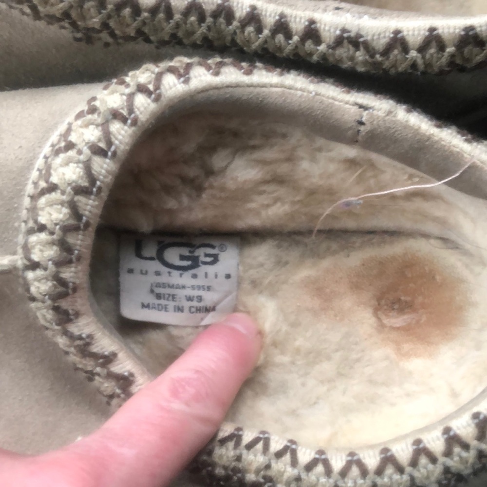 Uggs - Picture 7 of 7